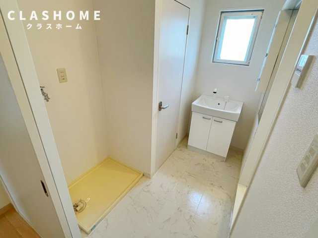 衣浦マンション　　　刈谷市の賃貸ならクラスホーム刈谷店の洗面所|同物件の別部屋になります。