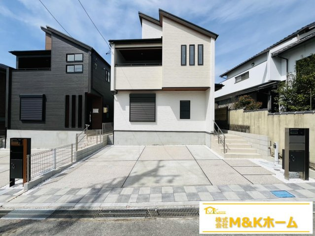 知多市南粕谷2丁目　全2棟　2号棟
