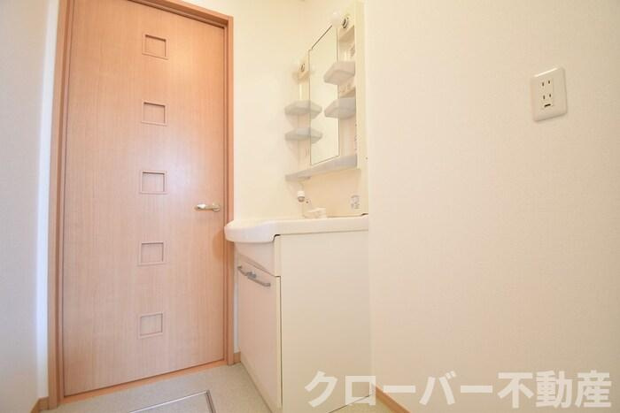 サンリーフの独立洗面台|洗髪洗面化粧台