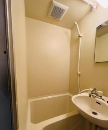 大阪市住吉区苅田9丁目　一棟収益マンションの浴室