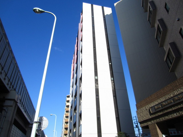 エクシム西巣鴨の外観|青空に映える高層マンション♪