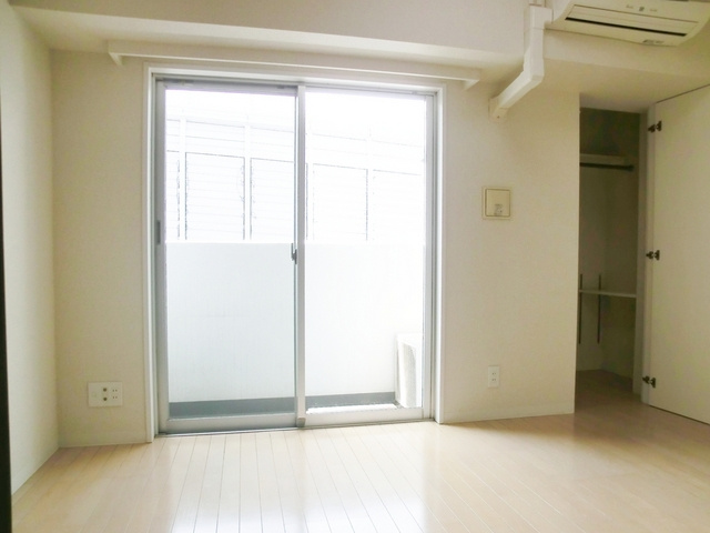 エクシム西巣鴨の寝室|6帖の洋室です☆