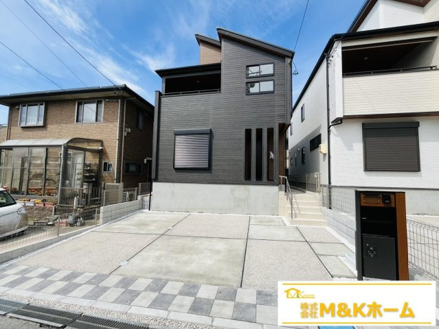 知多市南粕谷2丁目　全2棟　1号棟