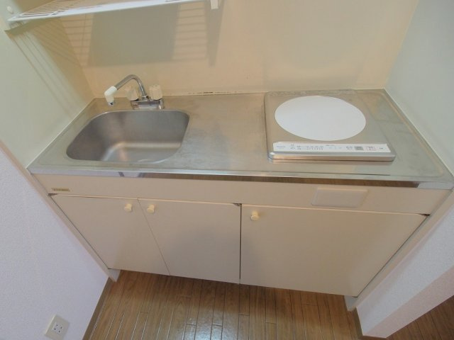 セジュール伴安のキッチン