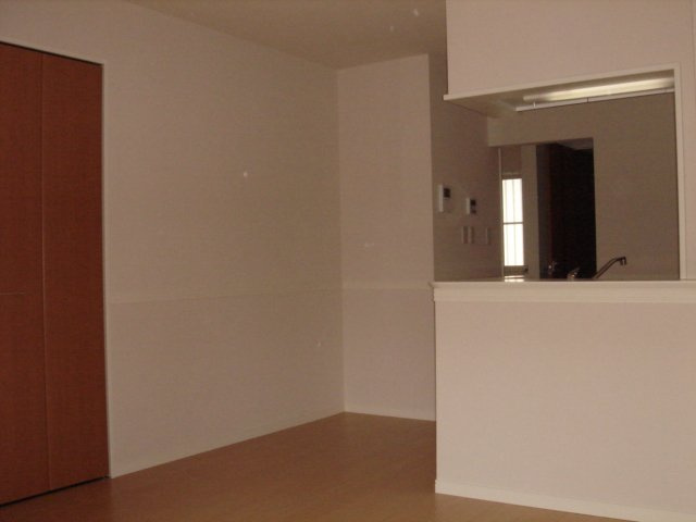 ＯＡＺＯ東町　壱番館の内装|リビング