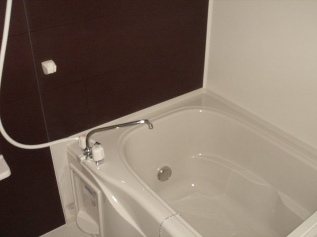 ＯＡＺＯ東町　壱番館の浴室|バス