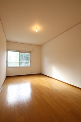 【洋室】 | 桃山台4丁テラスハウス