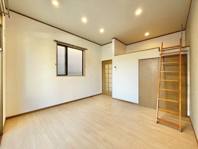 グランドールミユキの居間・リビング