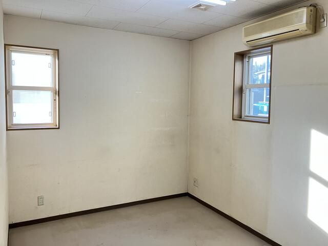 高麗事務所・倉庫