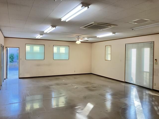 高麗事務所・倉庫