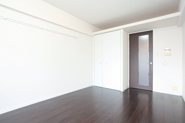 サヴォイ　ル・パシフィーク　11階の居間・リビング|別号室のものです。現状優先になります。
※実際は出窓がございます。

