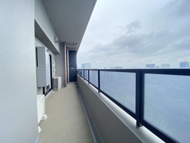 北浜ミッドタワーのバルコニー