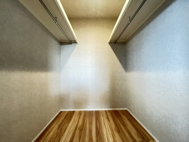 知多市日長字坂ブタ　No.22の収納|WIC完備☆（洋室7.5帖）