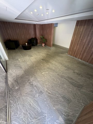 大阪市西区本田１丁目の賃貸マンションのロビー