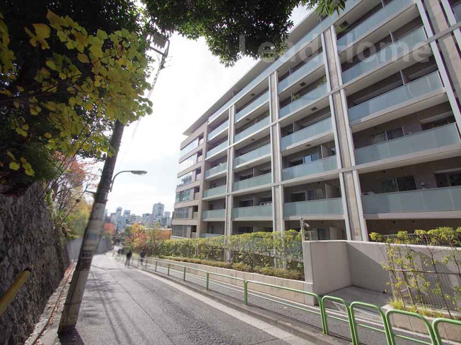 【その他】 | ブランズ麻布狸穴町 | 前面道路