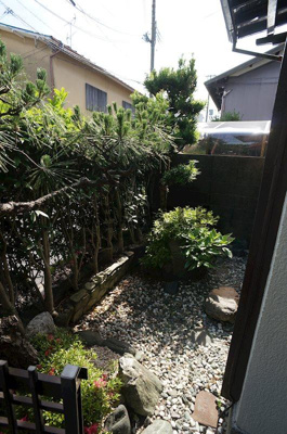 【庭】 | 竹鼻西ノ口町貸家