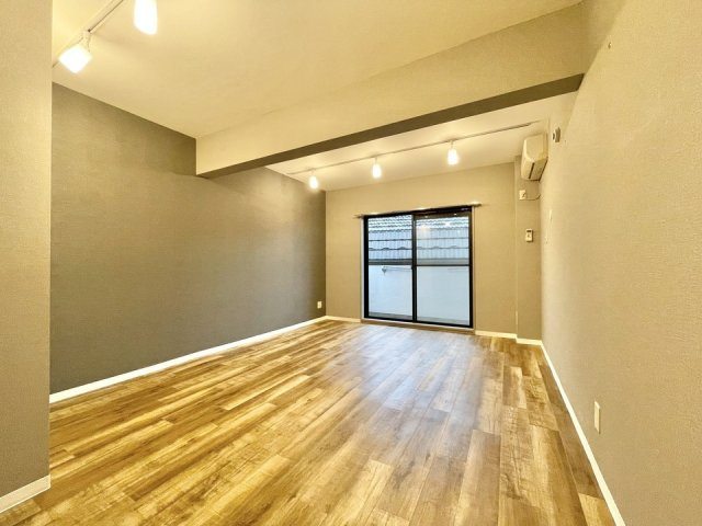 ベルシティエクセル泉の居間・リビング