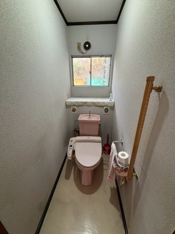 熊本市東区下江津２丁目中古平屋建のトイレ