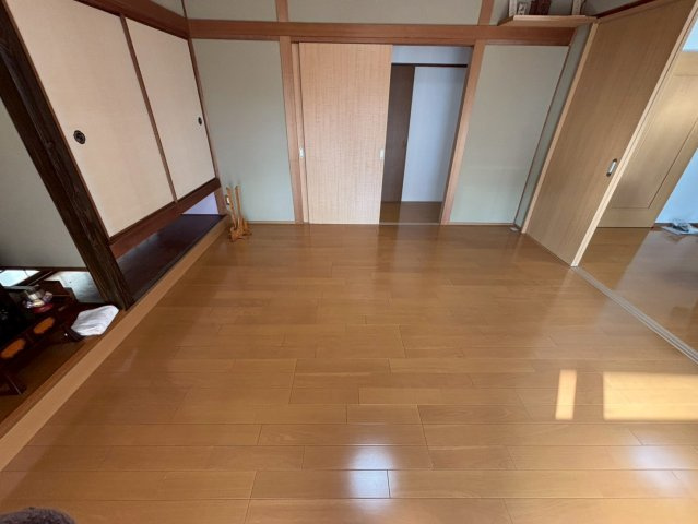 熊本市東区下江津２丁目中古平屋建の洋室