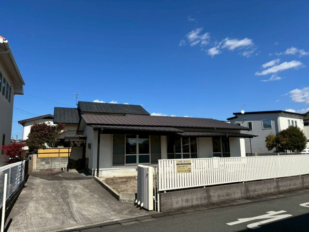 熊本市東区下江津２丁目中古平屋建の駐車場