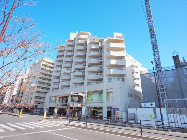 【外観】 | クレール白金台 | 9階部分につき眺望良好！全室窓がある明るい住戸です。