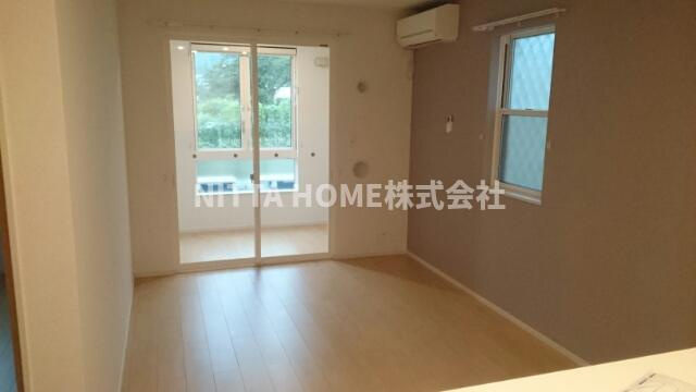 ラ　ルーチェＡの居間・リビング|リビングは13帖です☆彡