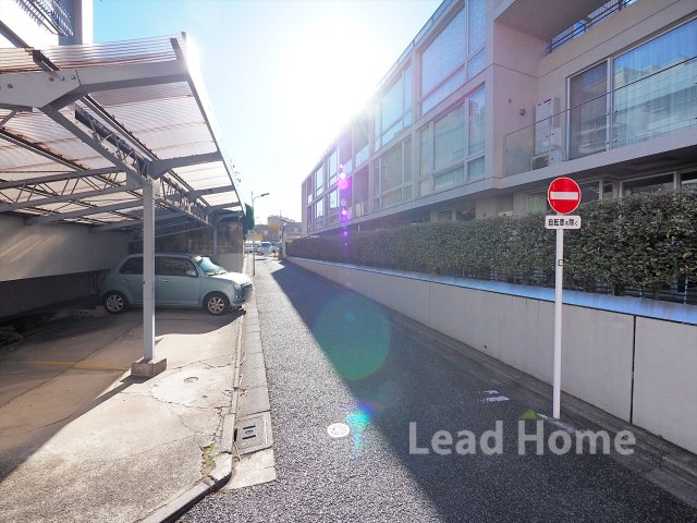 【前面道路含む現地写真】 | 港区西麻布3丁目