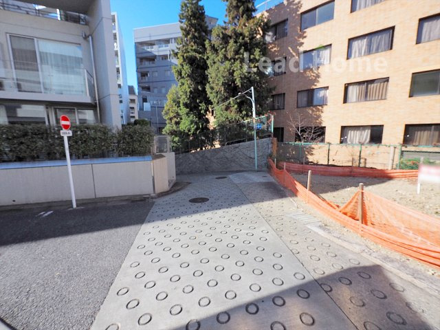 【前面道路含む現地写真】 | 港区西麻布3丁目