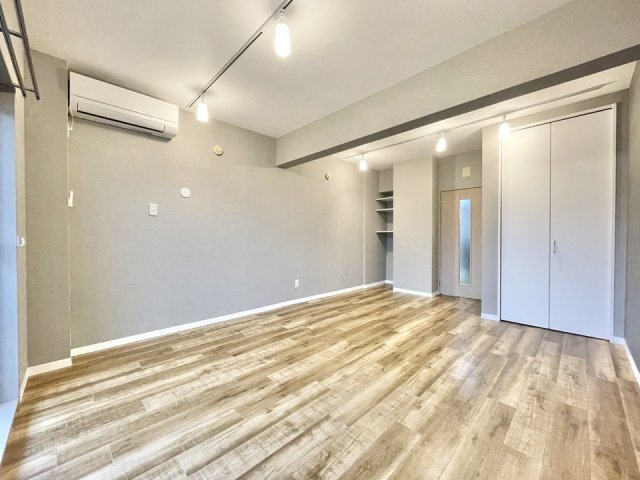 ベルシティエクセル泉の居間・リビング