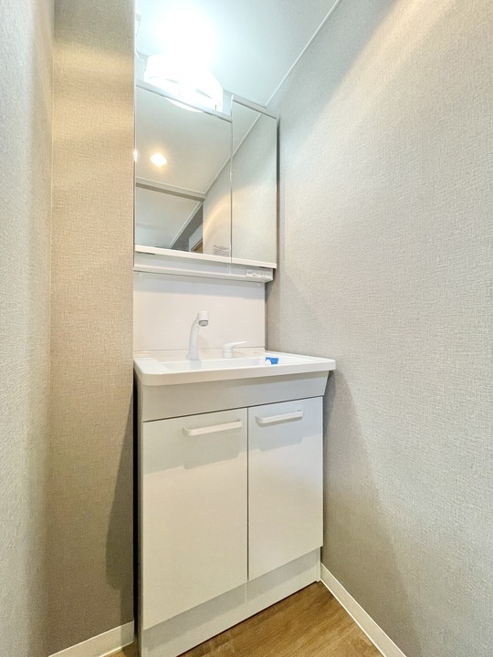 ベルシティエクセル泉の独立洗面台