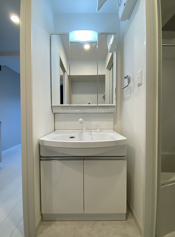 サヴォイレトワールセレステ　9階の洗面所|別号室のものになります。現状優先。