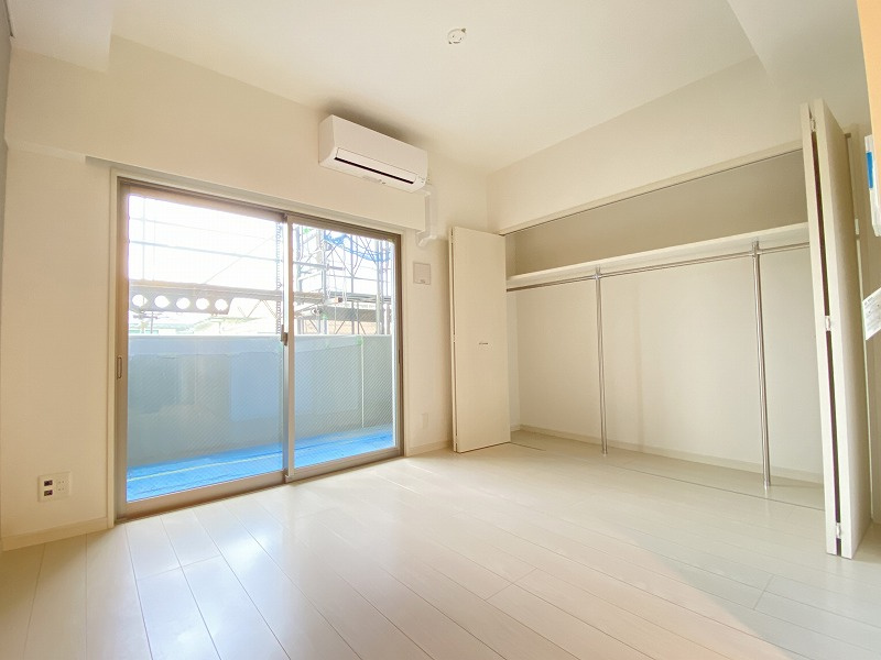 サヴォイレトワールセレステ　9階の居間・リビング|初期費用分割可能です。別号室のものになります。現状優先。
