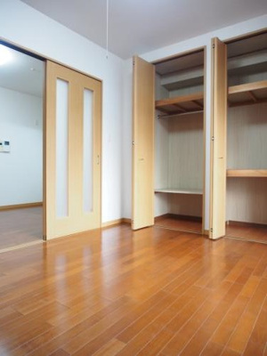 【居間・リビング】 | 富士プラザV | 使いやすい居間です