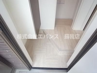 【玄関】 | ガルデ寒川 | ゆったりとした玄関です