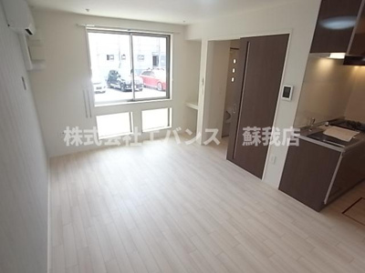 【居間・リビング】 | ガルデ寒川 | ゆったりとした居間です