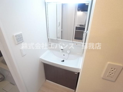 【独立洗面台】 | ガルデ寒川 | 朝の支度にも助かる、独立の洗髪洗面化粧台