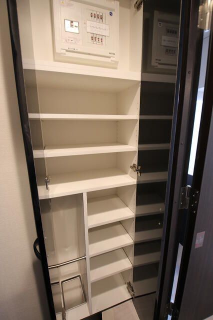 ＡＲＩＳＡ　ＣＯＵＲＴ（アリーサコート）の収納|☆このお部屋は仲介手数料0円です☆