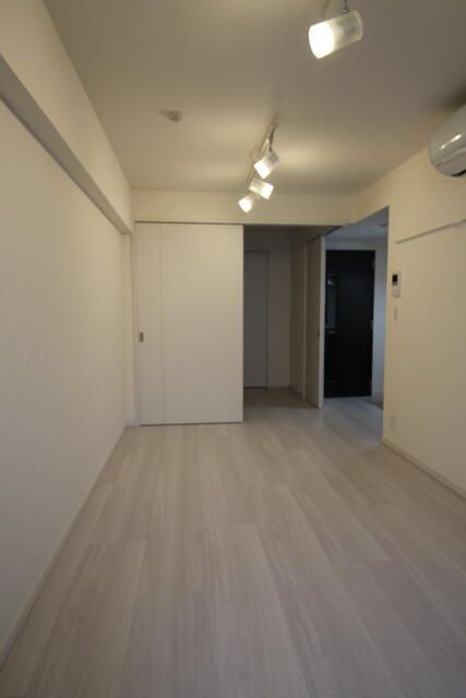 ＡＲＩＳＡ　ＣＯＵＲＴ（アリーサコート）の居間・リビング|☆このお部屋は仲介手数料0円です☆