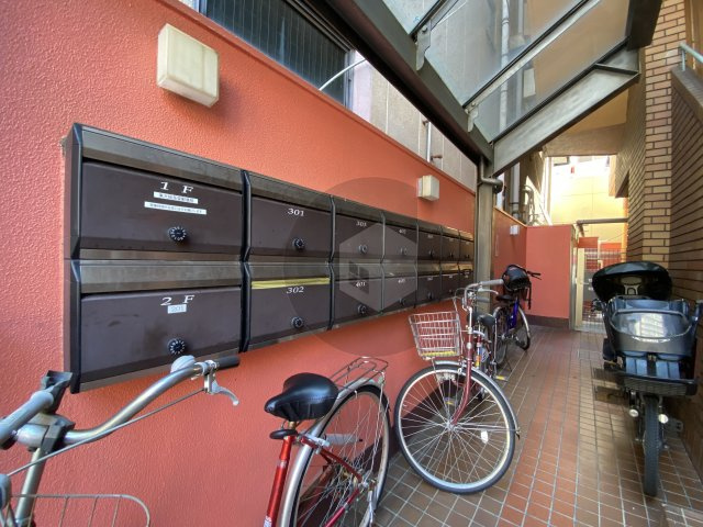 ラムール布施のロビー