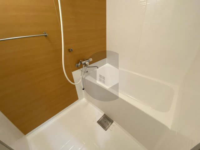 ラムール布施の浴室