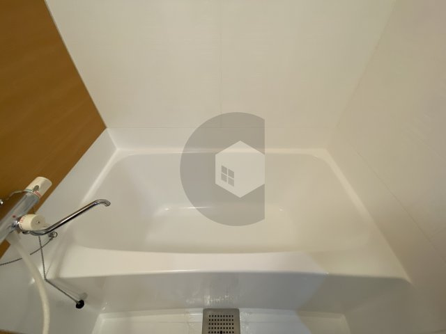 ラムール布施の浴室