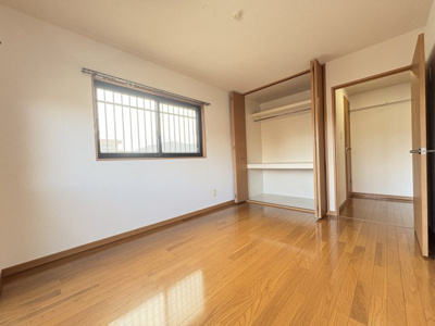 【洋室】 | リバーサイドレジデンス