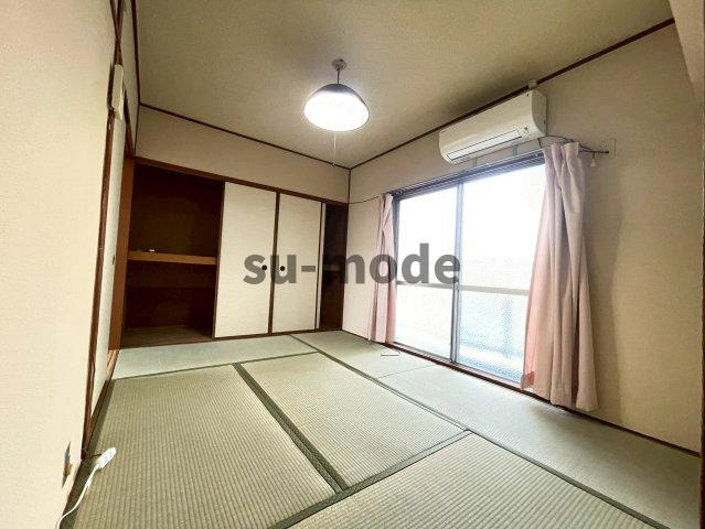 メゾン津之江の寝室