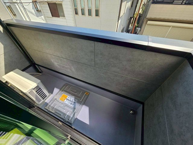 T-SQUARE岡本のバルコニー