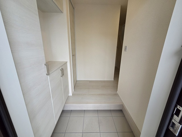 小牧市久保一色南１丁目　新築戸建　２号棟の玄関|毎日通る玄関はこちらです