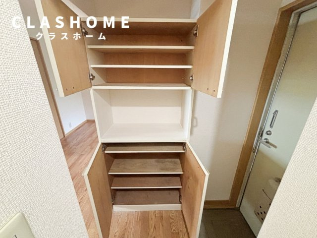 クレセント東栄Ⅱ　　刈谷市近郊の賃貸はクラスホームの収納|同物件の別部屋になります。