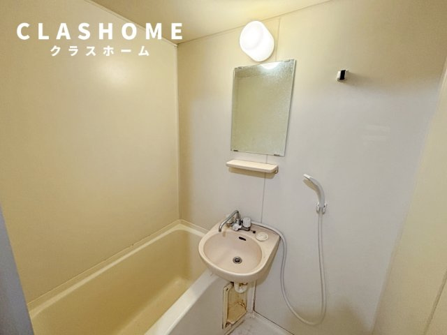 クレセント東栄Ⅱ　　刈谷市近郊の賃貸はクラスホームの浴室|同物件の別部屋になります。