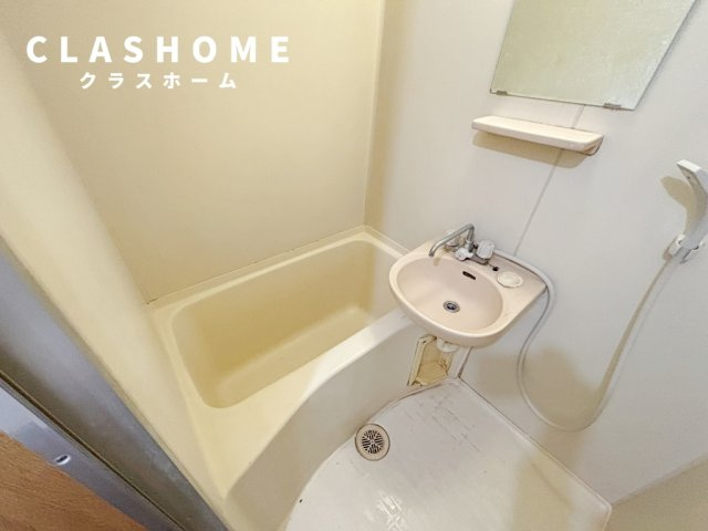 クレセント東栄Ⅱ　　刈谷市近郊の賃貸はクラスホームの浴室|同物件の別部屋になります。