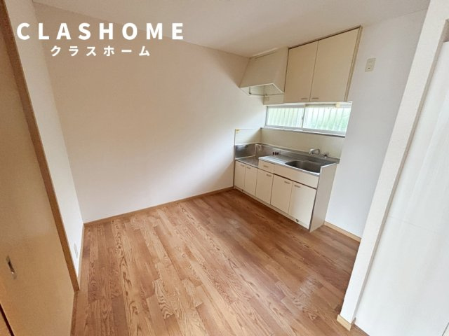 クレセント東栄Ⅱ　　刈谷市近郊の賃貸はクラスホームの居間・リビング|同物件の別部屋になります。