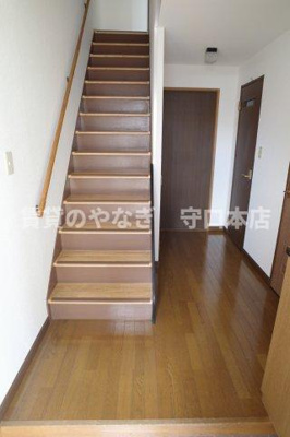 【玄関】 | プレザントヴィレッジW棟